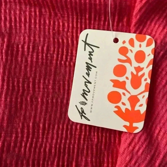 🆕Free People Bright Red Full Hearts Tank L 🆕 - Picture 15 of 15